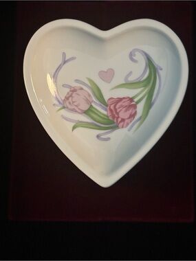 Heart-Shaped Floral Trinket Dish - Pink Tulip Design
